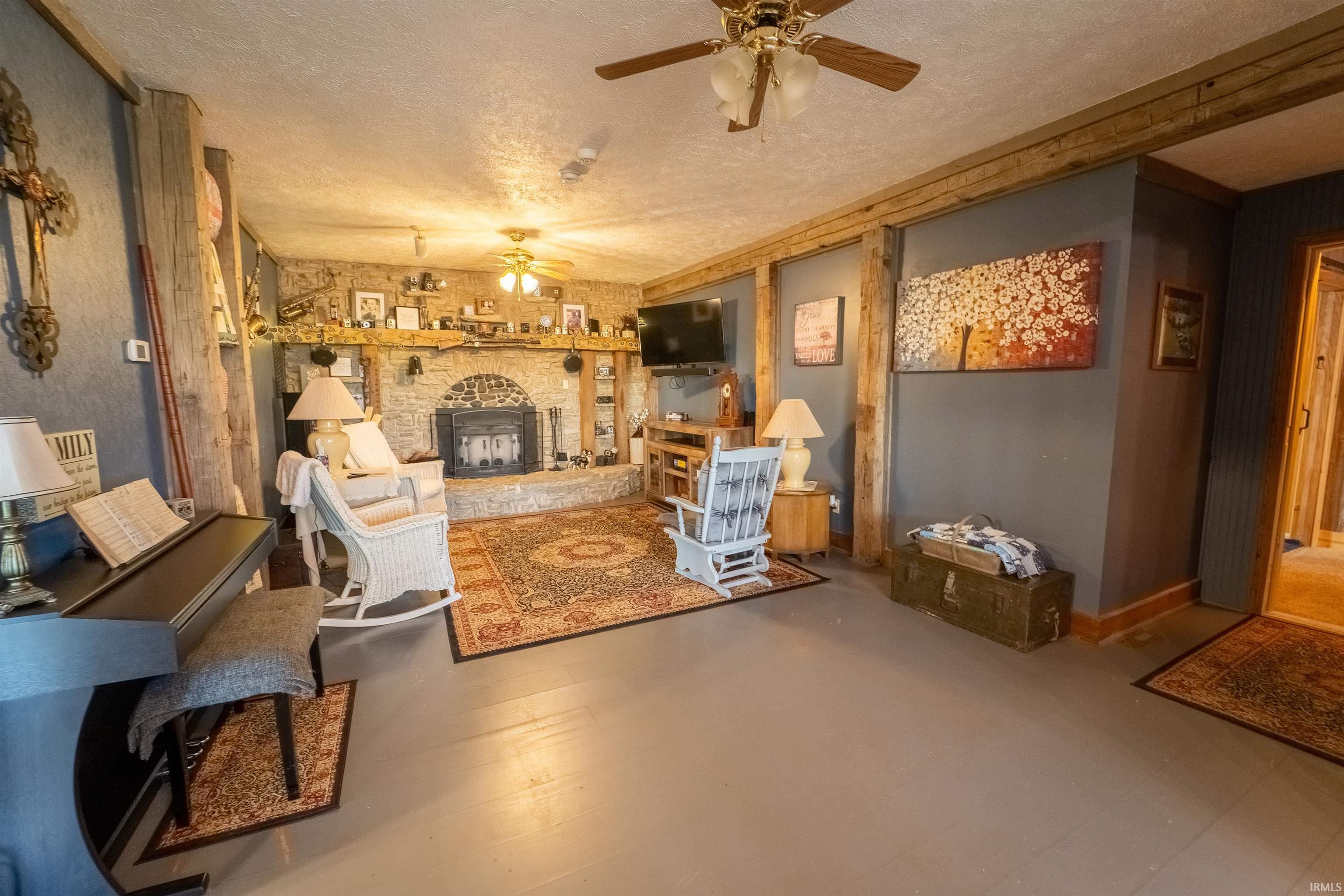 12761 South 600 East Amboy, IN 46911 - Photo 4 of 31