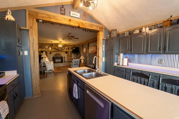 $598,750 | 12761 South 600 East, Amboy, IN 46911