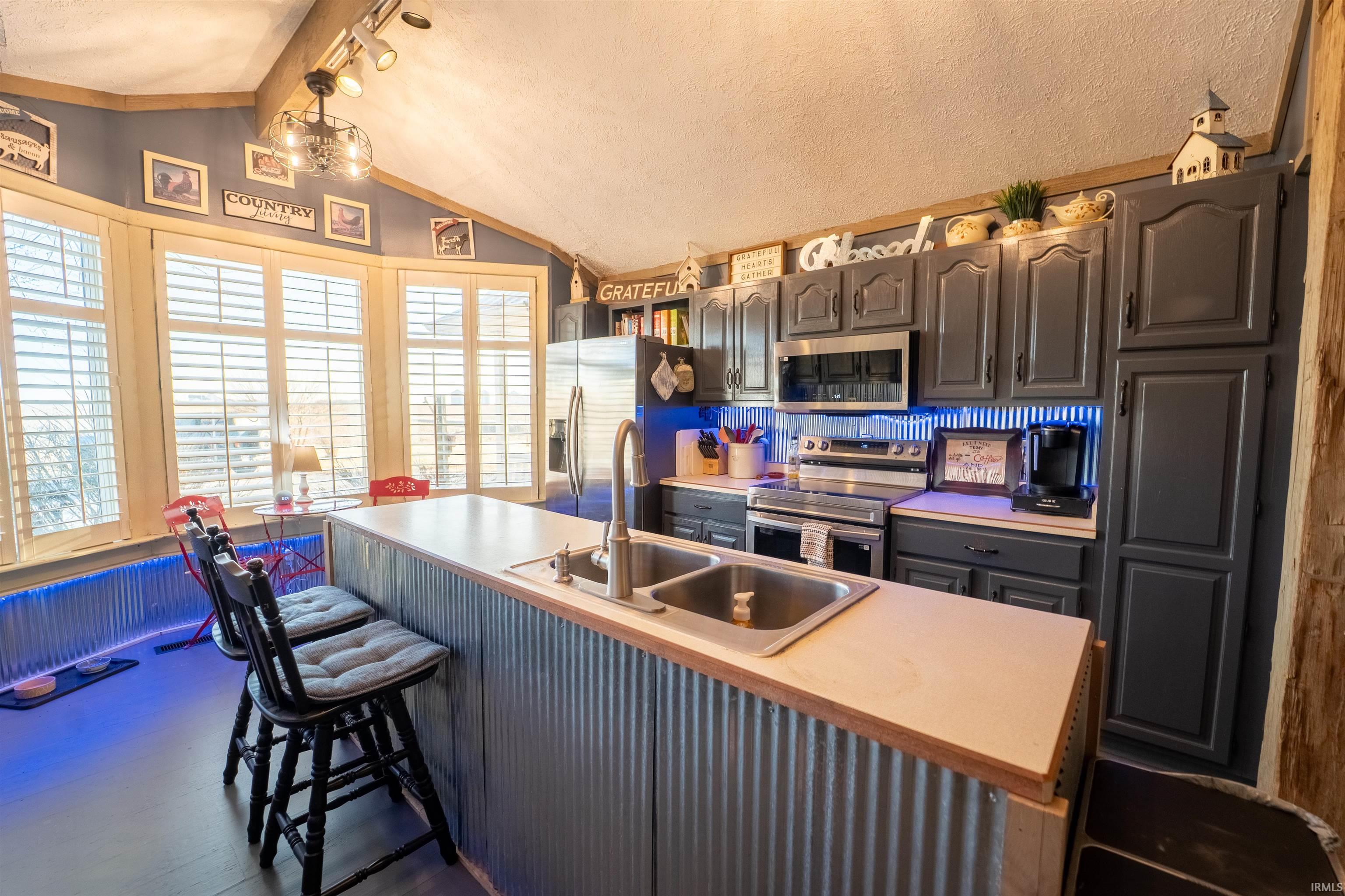 12761 South 600 East Amboy, IN 46911 - Photo 8 of 31