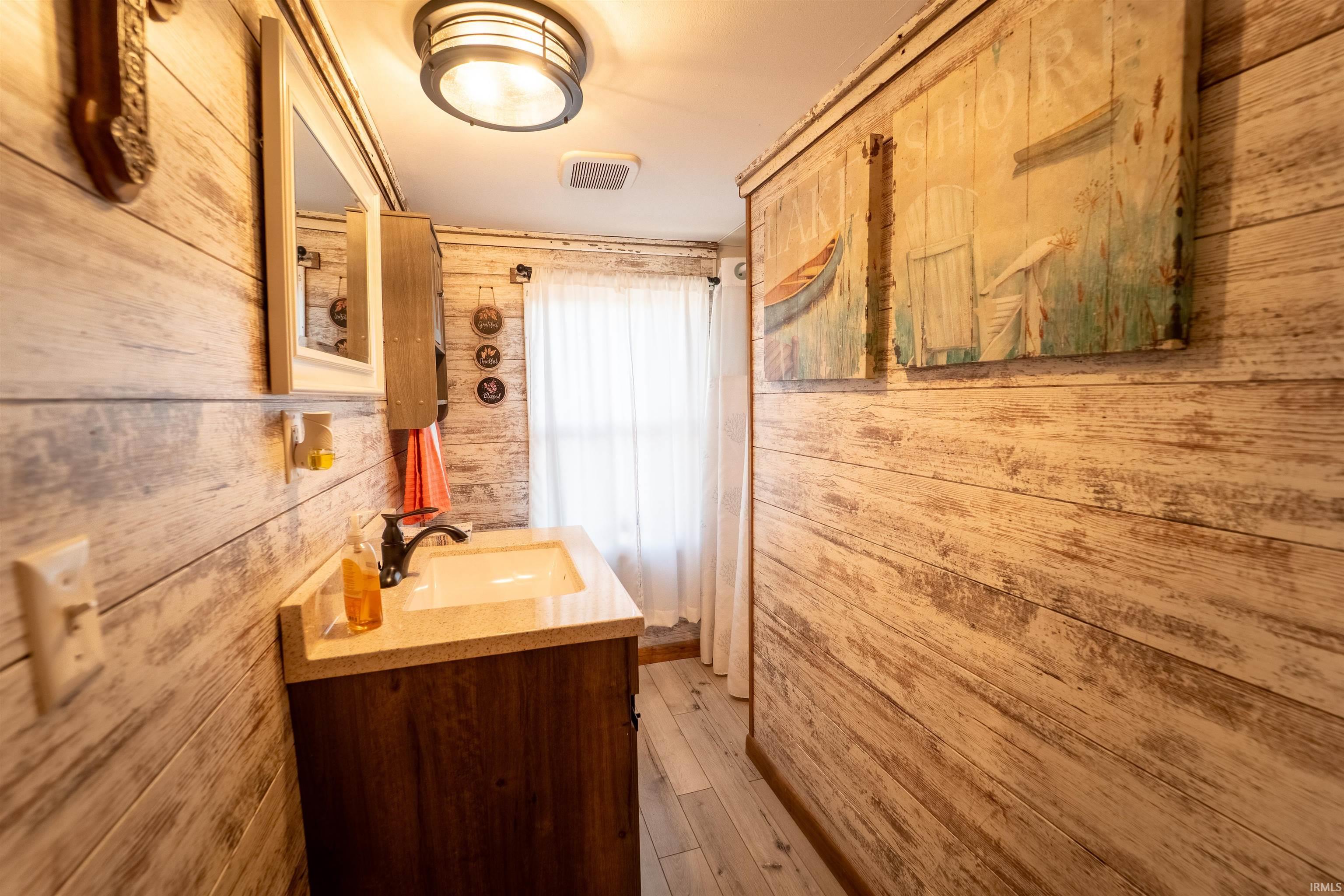 12761 South 600 East Amboy, IN 46911 - Photo 9 of 31