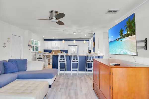 $3,200,000 | 117 El Capitan Drive, Islamorada, FL 33036
