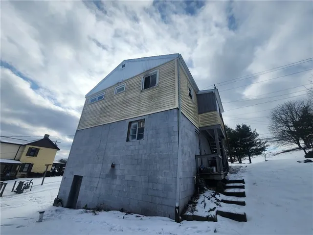 $100,000 | 536 1/2 Butler Road, Kittanning, PA 16201