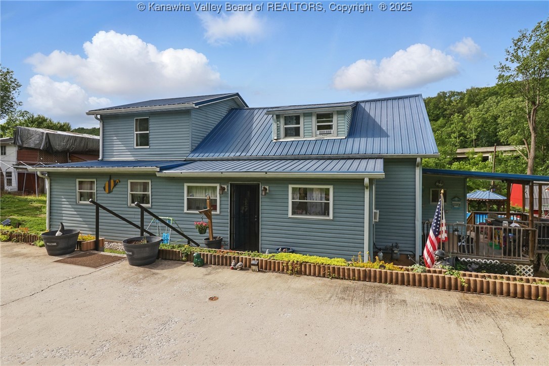 223 Easter Road Nitro, WV 25143 - Photo 2 of 45 Gallery Image 2