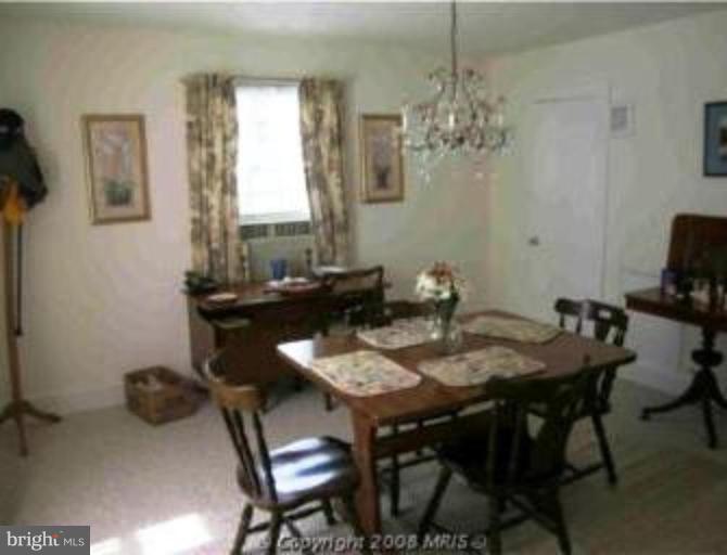 22181 St Louis Road Middleburg, VA 20117 - Photo 4 of 10 Dining room large enough for large family table