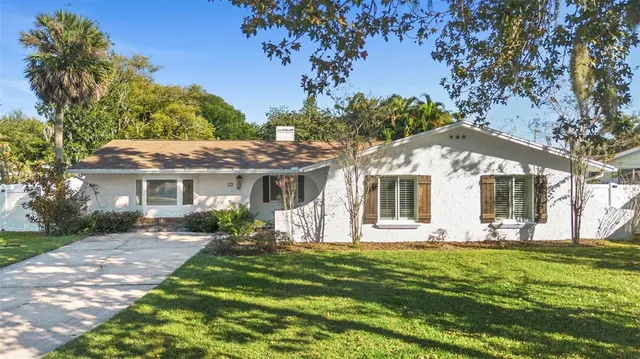 $679,000 | 10 Minnehaha Circle, Maitland, FL 32751