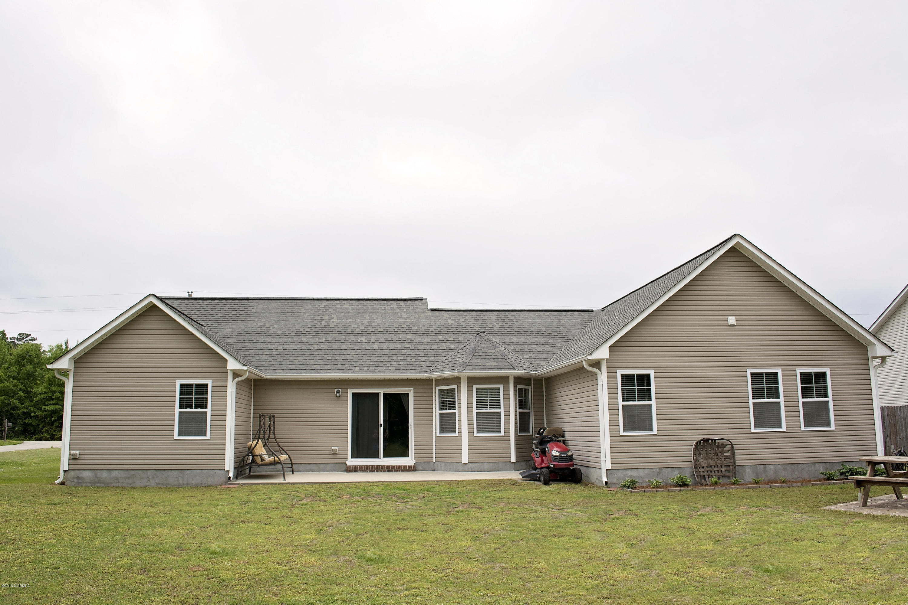 784 Comfort Road Richlands, NC 28574 - Photo 6 of 42 13