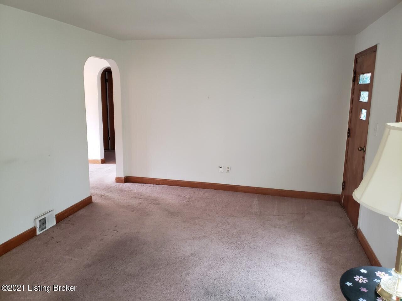 4614 Dover Road Louisville, KY 40216 - Photo 8 of 8 thumbnail_20211013_132004