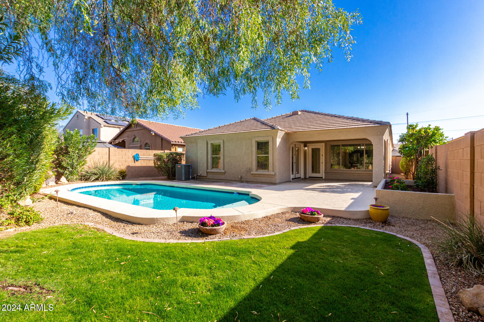 2944 East Shady Spring Trail Phoenix, AZ 85024 - Photo 3 of 32 33 - Shady
