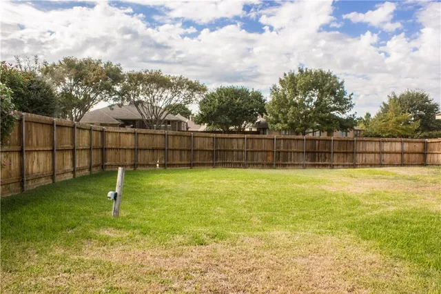 $415,000 | 1400 East Exchange Parkway, Allen, TX 75002