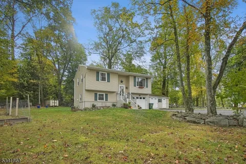 $489,900 | 3 Winding Way, Milford, NJ 08848