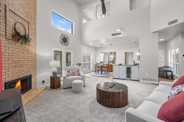 $399,900 | 32 1 Main Place, Benbrook, TX 76126