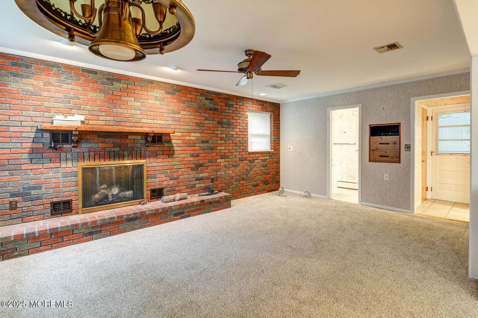 16 Wayside Drive Brick, NJ 08724 - Photo 15 of 31 Family Room 16 Wayside