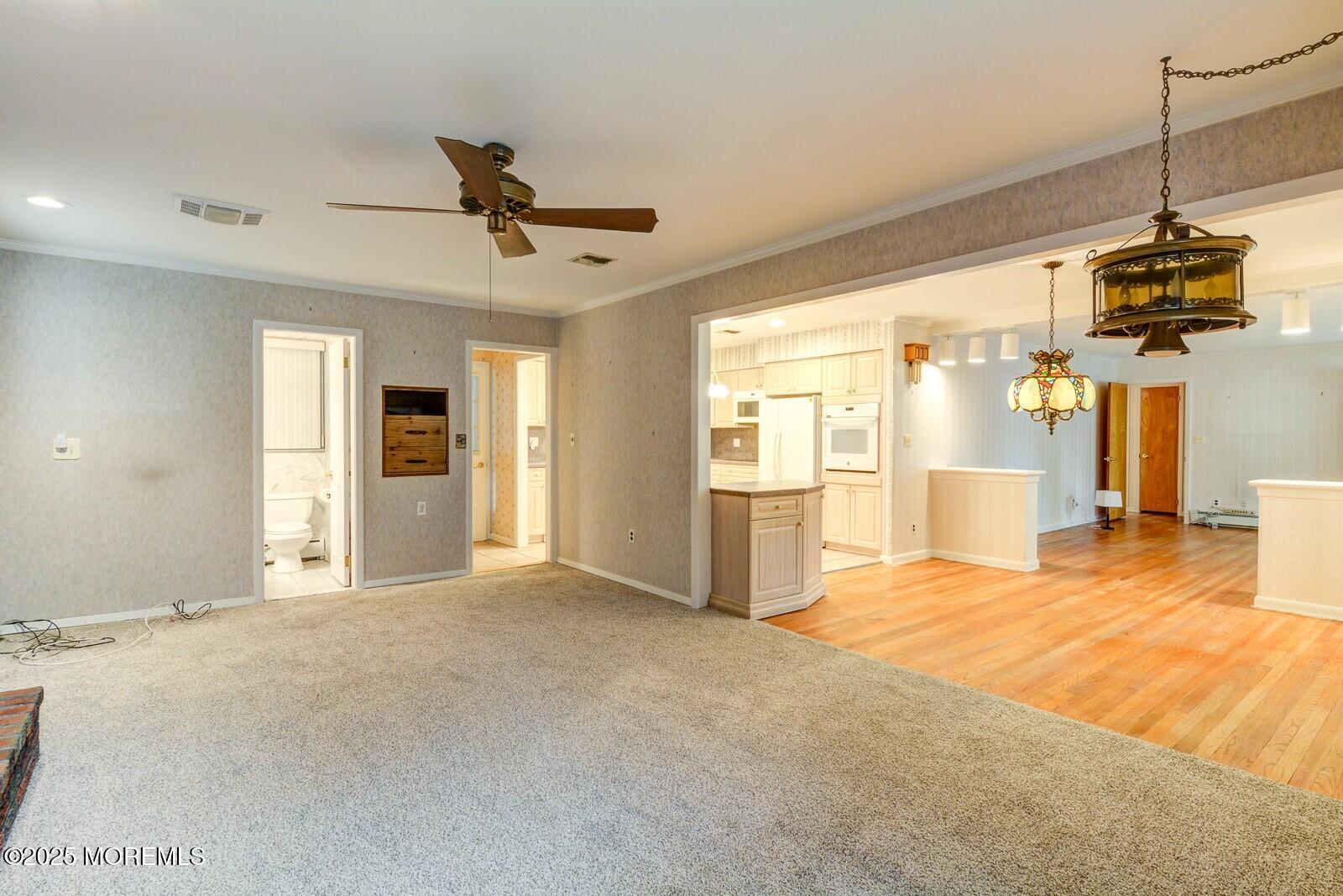16 Wayside Drive Brick, NJ 08724 - Photo 17 of 31 Family Room 3 16 Wayside