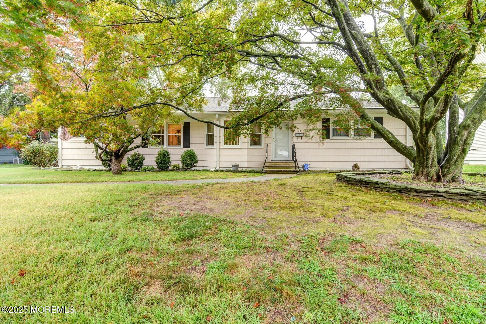 16 Wayside Drive Brick, NJ 08724 - Photo 2 of 31 Front 2 16 Wayside