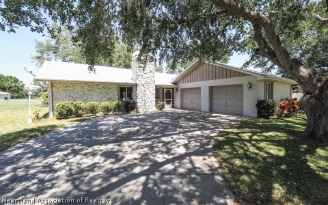 7221 Rolling Road Sebring, FL 33876 - Photo 1 of 17 Gallery Image 1