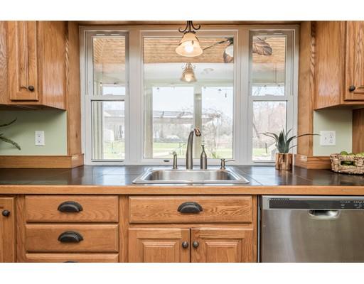 14 Richards Road Southborough, MA 01772 - Photo 8 of 30 Gallery Image 8
