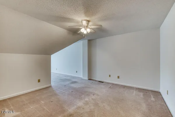 $259,000 | 1725 West Lakeview Drive, Unit 1, Johnson City, TN 37601