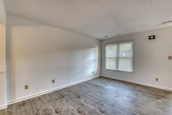 $259,000 | 1725 West Lakeview Drive, Unit 1, Johnson City, TN 37601