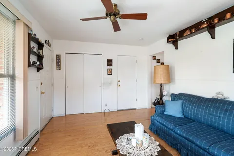 $289,000 | 11 Selkirk Avenue, Toms River, NJ 08757