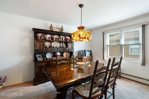 $289,000 | 11 Selkirk Avenue, Toms River, NJ 08757