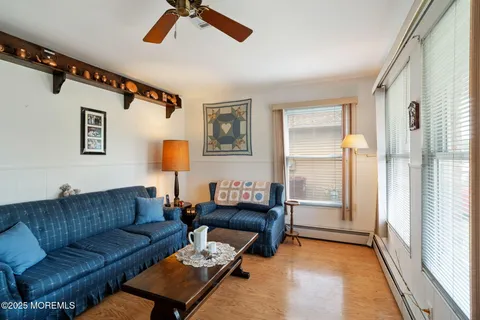 $289,000 | 11 Selkirk Avenue, Toms River, NJ 08757