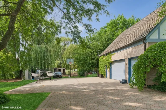 a picture of floor plan