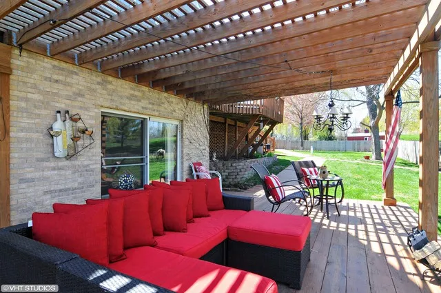 a view of a wrought iron fences