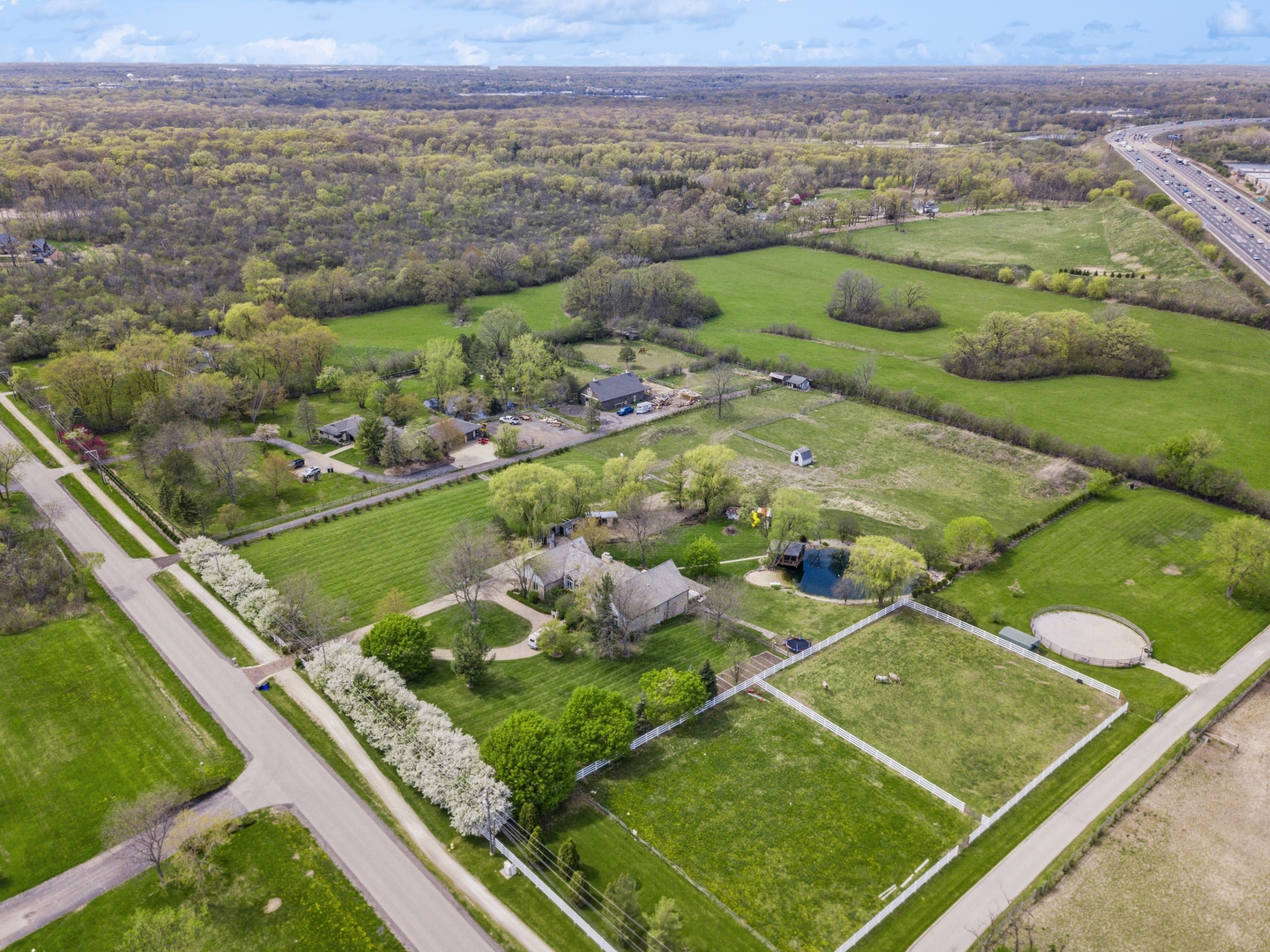 14080 West Old School Road Mettawa, IL 60048 - Photo 43 of 61 a view of a tennis court