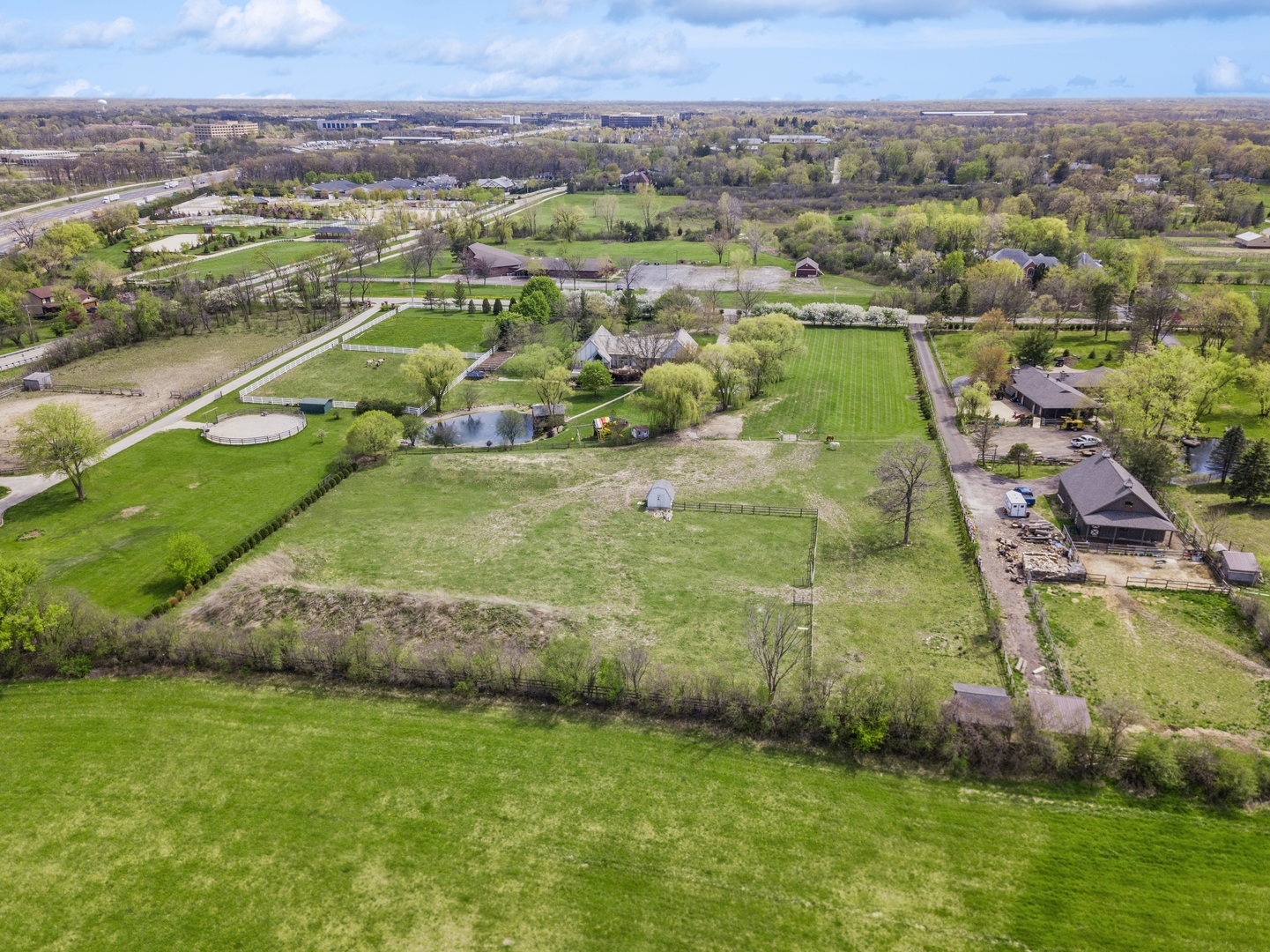 14080 West Old School Road Mettawa, IL 60048 - Photo 49 of 64 a view of a city