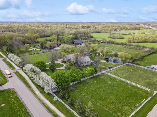 $1,250,000 | 14080 West Old School Road, Mettawa, IL 60048