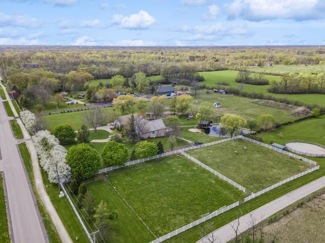 $1,250,000 | 14080 West Old School Road, Mettawa, IL 60048