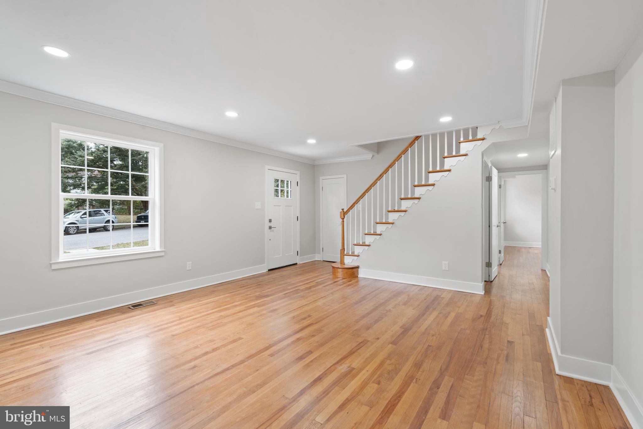 215 Patuxent Road Laurel, MD 20707 - Photo 5 of 27 Gallery Image 5