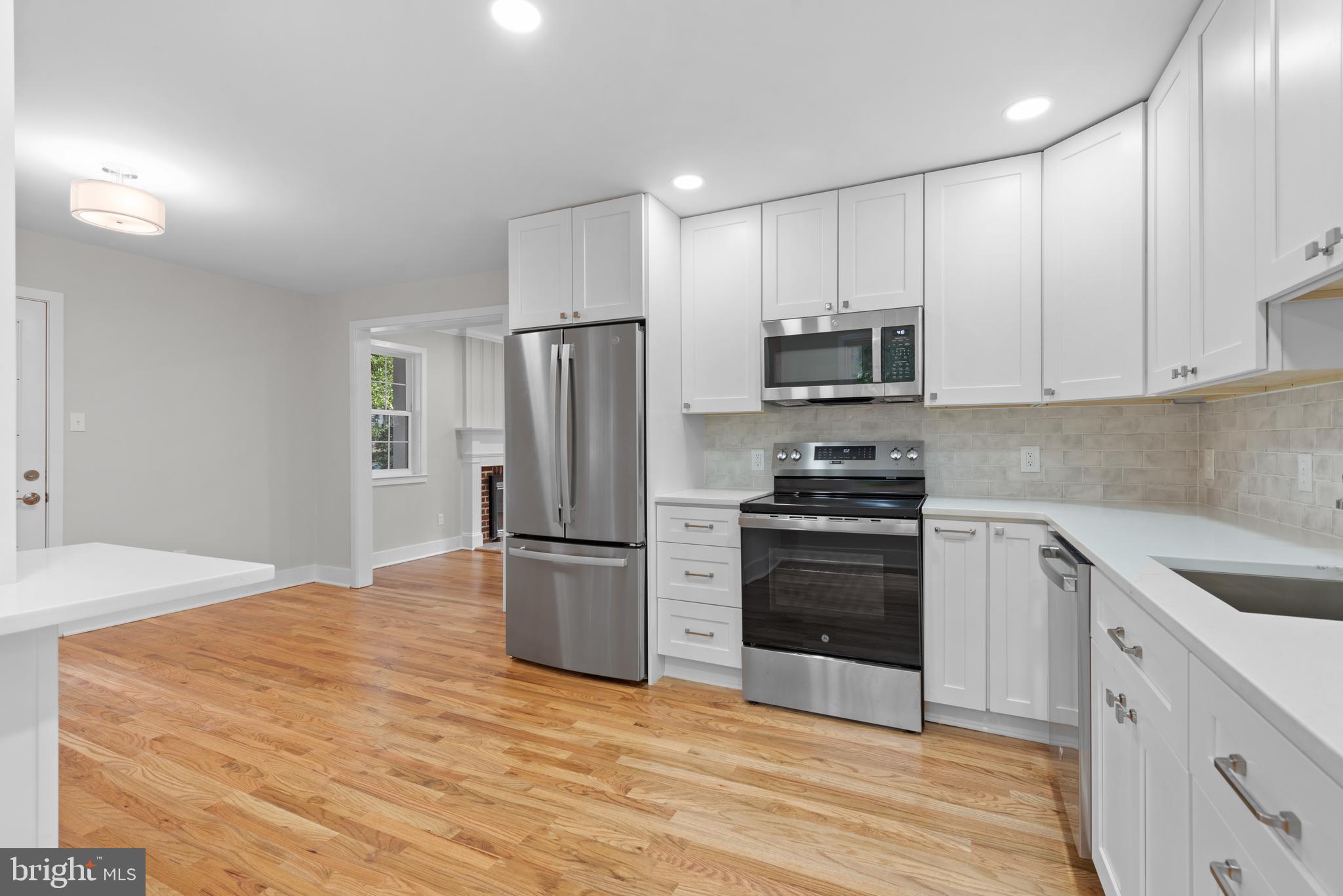 215 Patuxent Road Laurel, MD 20707 - Photo 6 of 27 New kitchen