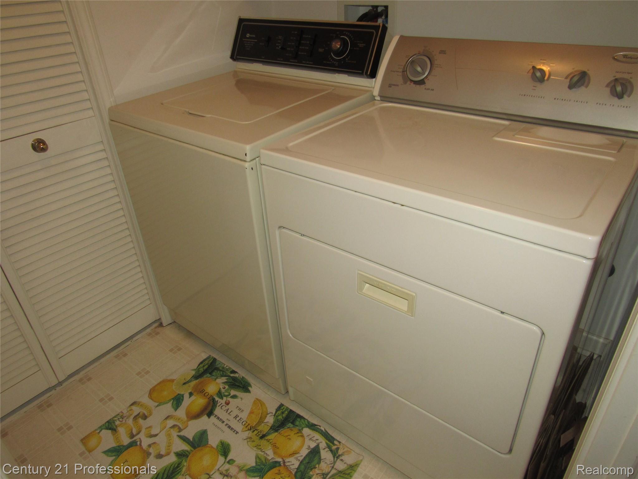 16826 Farmington Road, Unit 69 Livonia, MI 48154 - Photo 26 of 26 FARMINGTON RD 2 026.JPG