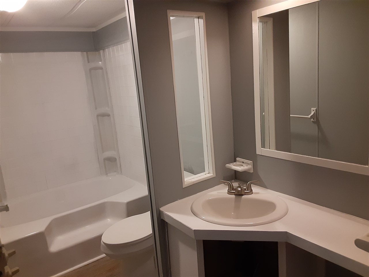 111 Millbank Road Wellford, SC 29385 - Photo 26 of 27 Gallery Image 26