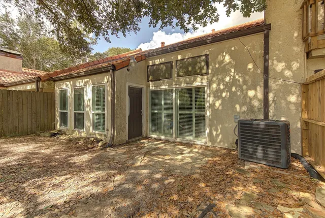 $169,900 | 16235 Golf Club Drive, Crosby, TX 77532