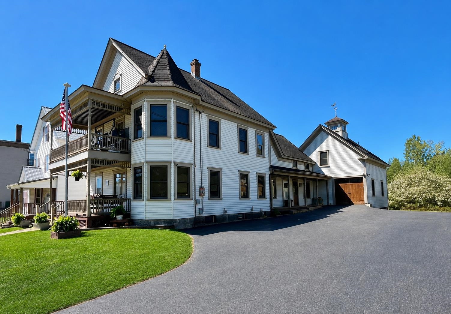 735 Milan Road Milan, NH 03588 - Photo 1 of 51