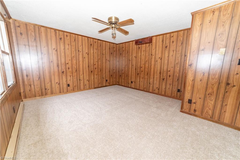 334 Garner Road Denton, NC 27239 - Photo 5 of 16 Gallery Image 5