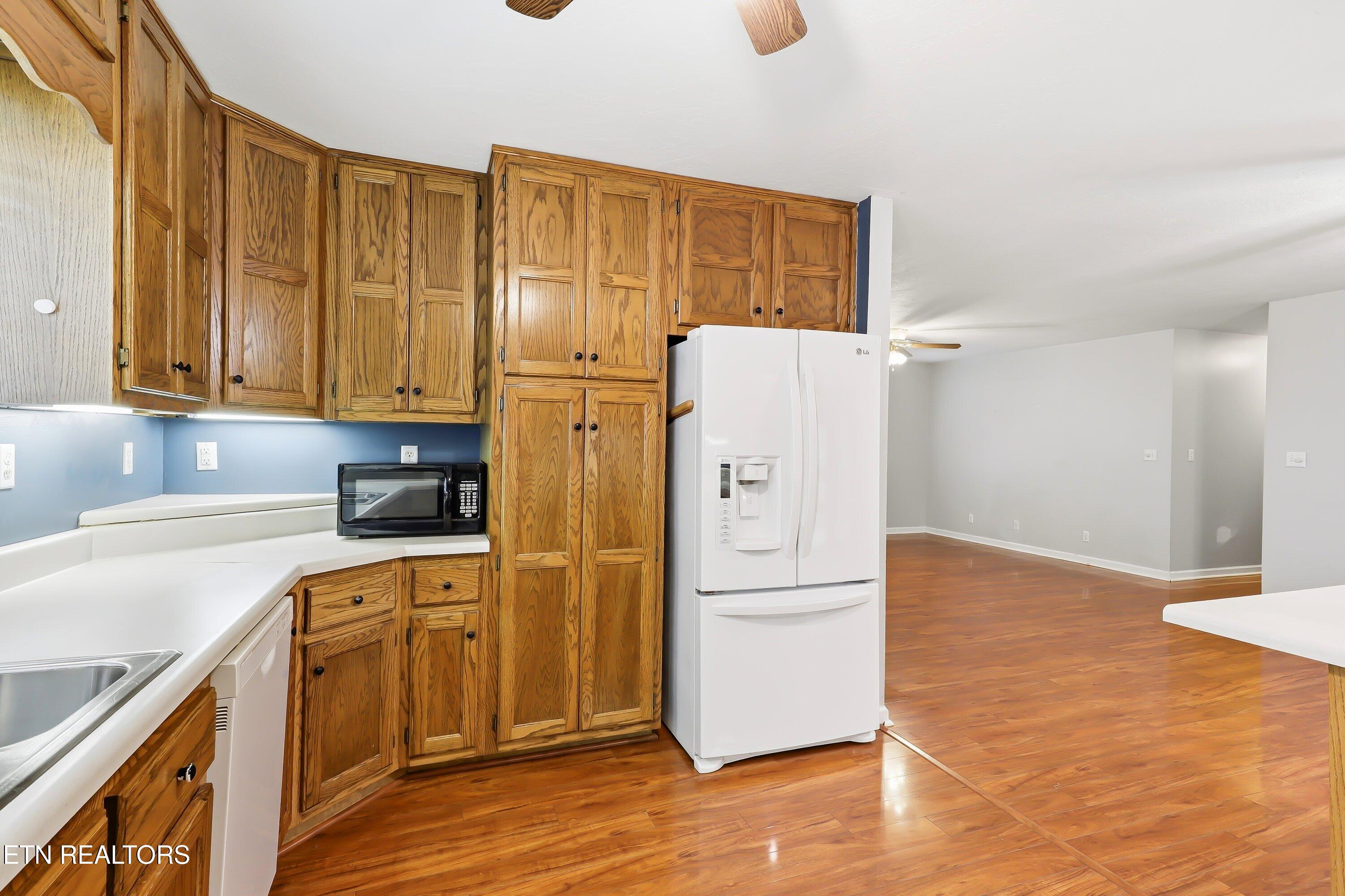 677 Bethel Road Clinton, TN 37716 - Photo 9 of 29 677 Bethel Rd-9