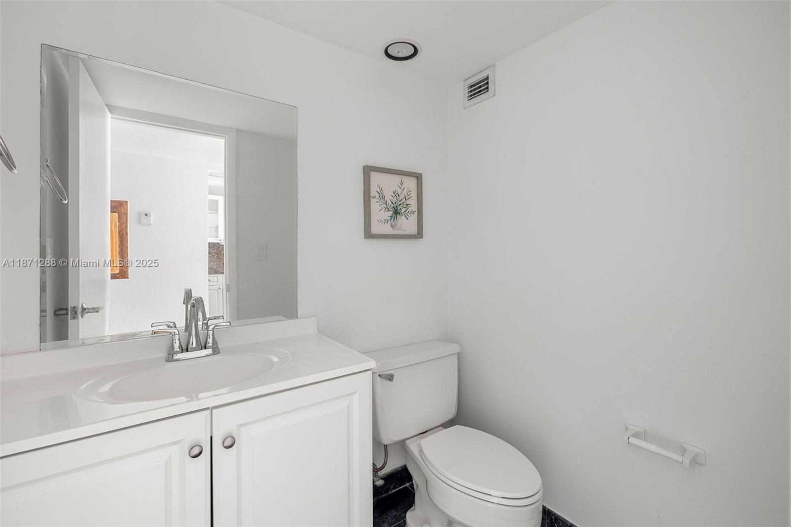 1915 Brickell Avenue, Unit C405 Miami, FL 33129 - Photo 14 of 47