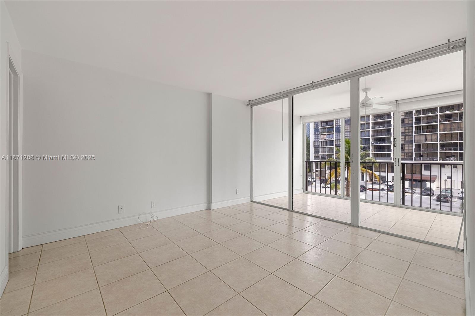 1915 Brickell Avenue, Unit C405 Miami, FL 33129 - Photo 23 of 47