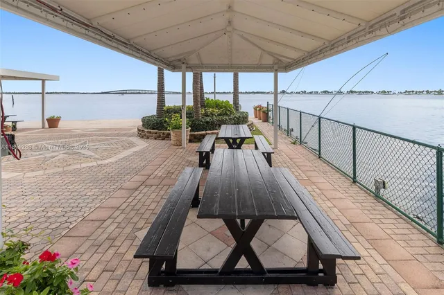 $2,500 | 1915 Brickell Avenue, Unit C405, Miami, FL 33129