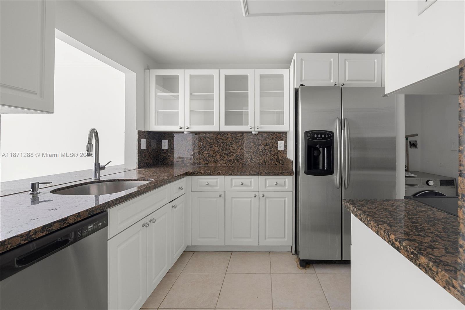 1915 Brickell Avenue, Unit C405 Miami, FL 33129 - Photo 4 of 47