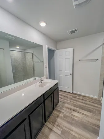 $225,000 | 100 Taggart Trail, Jarrell, TX 76537