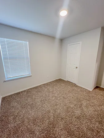 $225,000 | 100 Taggart Trail, Jarrell, TX 76537