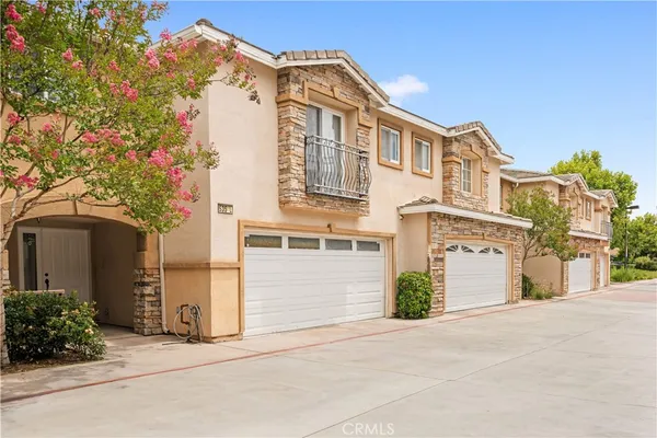 $579,000 | 535 West D Street, Unit L, Ontario, CA 91762