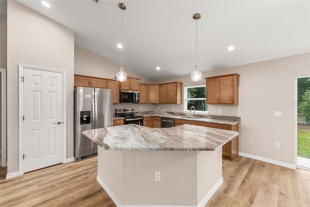 8955 Southwest 139th Street Ocala, FL 34473 - Photo 11 of 25