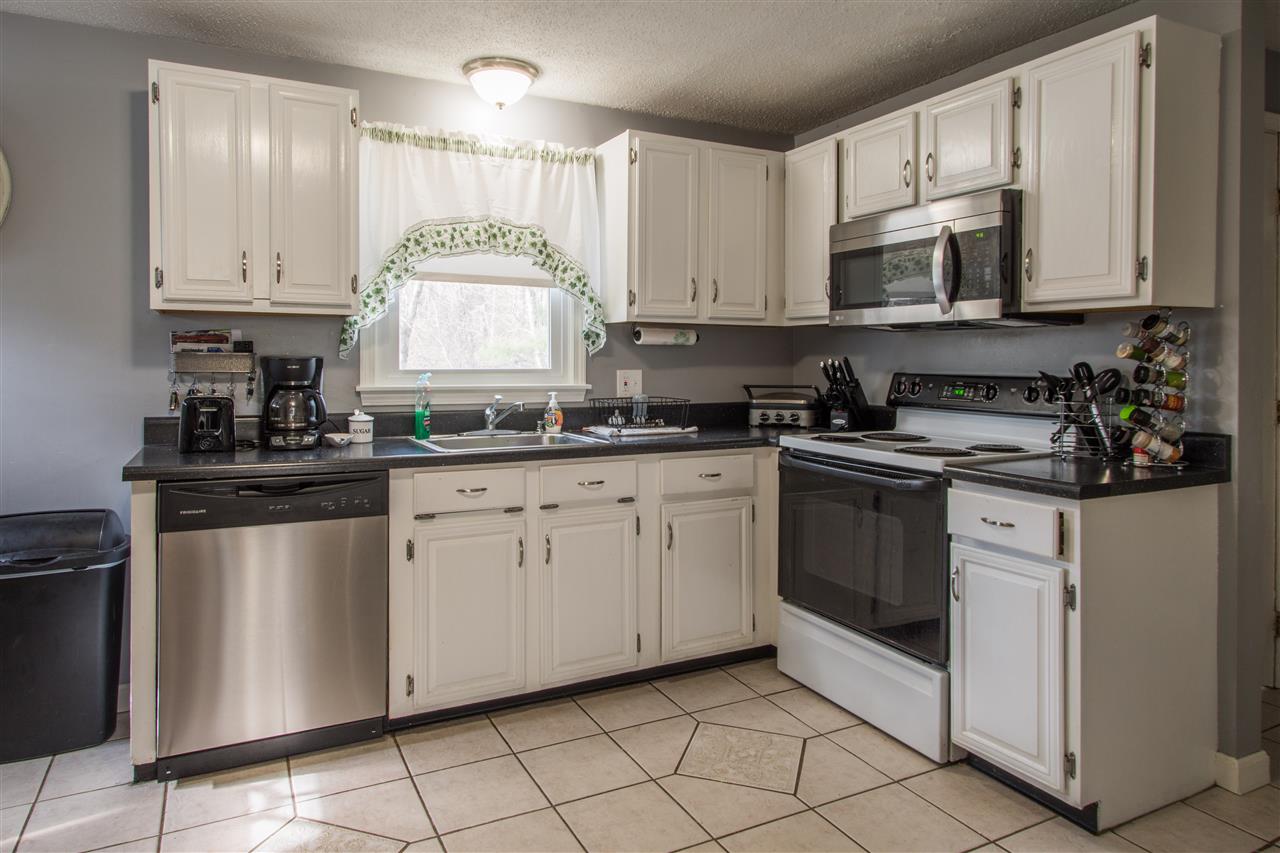 42 Windham Road, Unit A Hudson, NH 03051 - Photo 9 of 26
