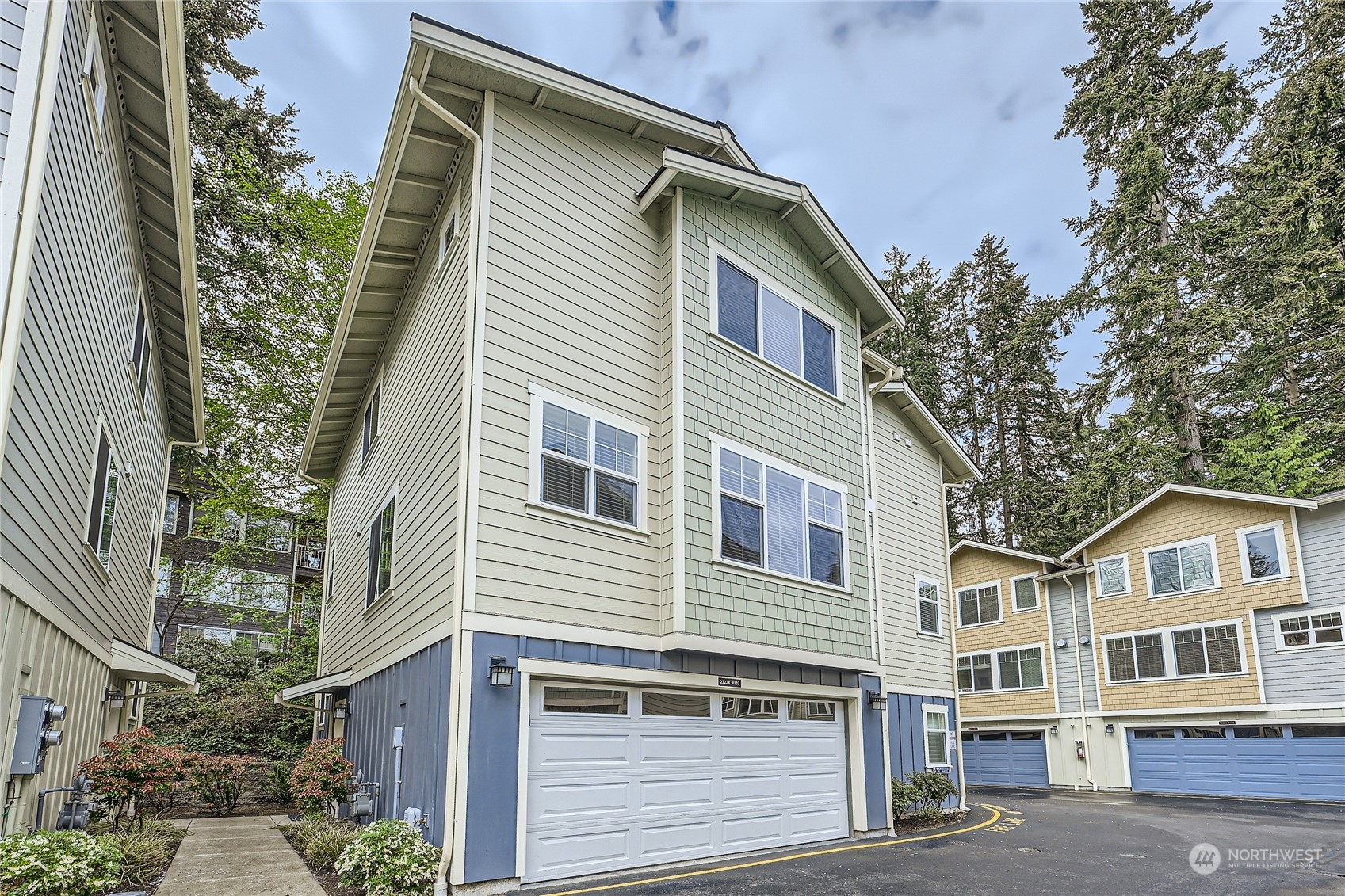 23228 Edmonds Way, Unit 103 Edmonds, WA 98026 - Photo 1 of 28 Gallery Image 1