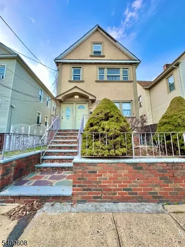 $2,150 | 507 New York Avenue, Unit 2, Elizabeth, NJ 07202